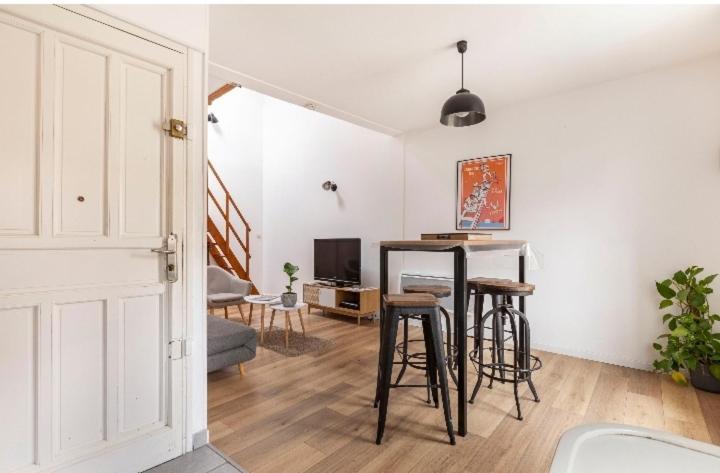 Le 7 Apartment Сет Екстериор снимка